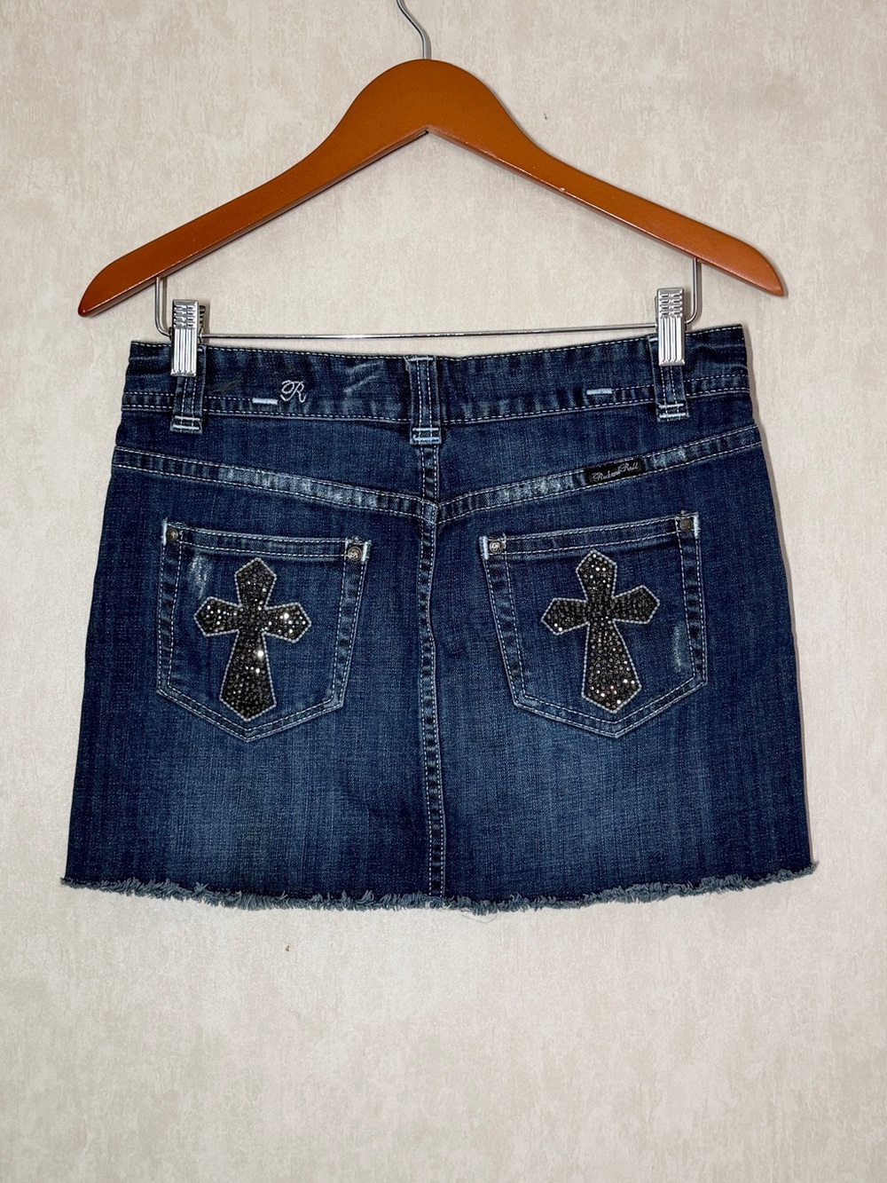 Rock & Roll Cowgirl Women’s Y2K Mini Denim Skirt Cross Patch Pockets 30